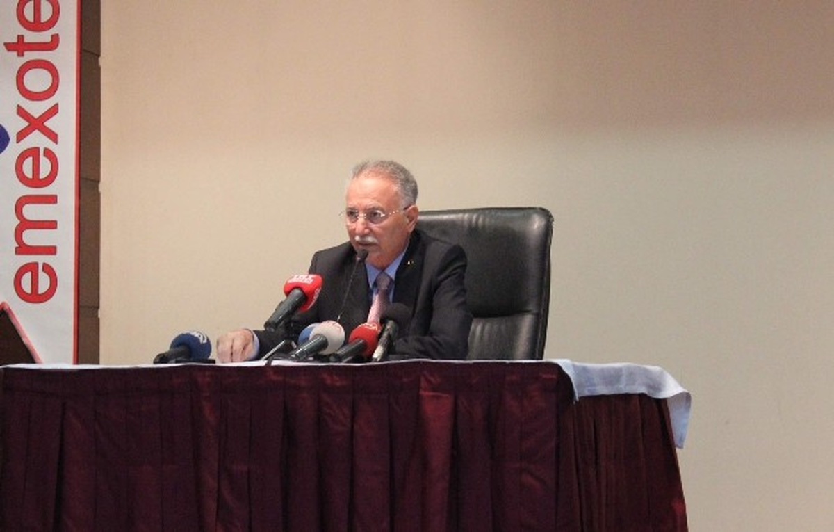 Ekmeleddin İhsanoğlu Gazetecilerle Bir Araya Geldi
