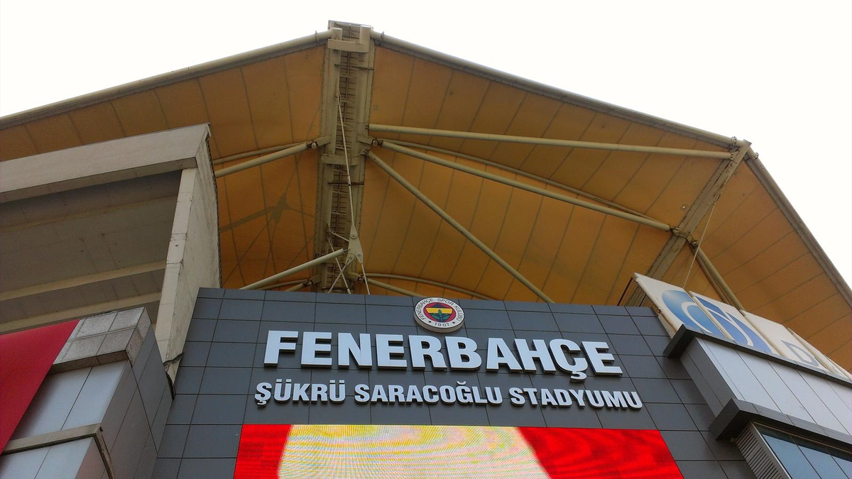 Fenerbahçe\'nin Borcu Ne Kadar? Divan Kurulu\'nda Açıklandı
