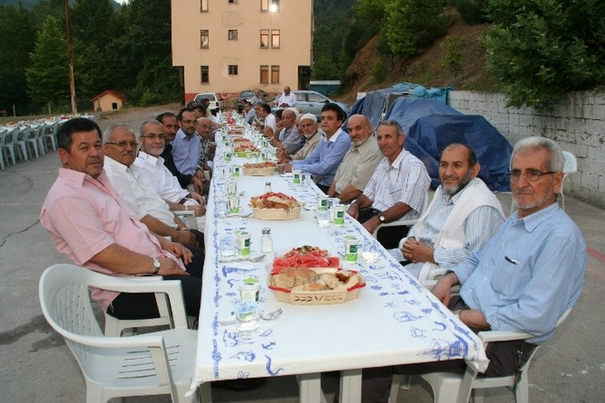 Gürbüzler Kur\'an Kursundan İftar Etkinliği