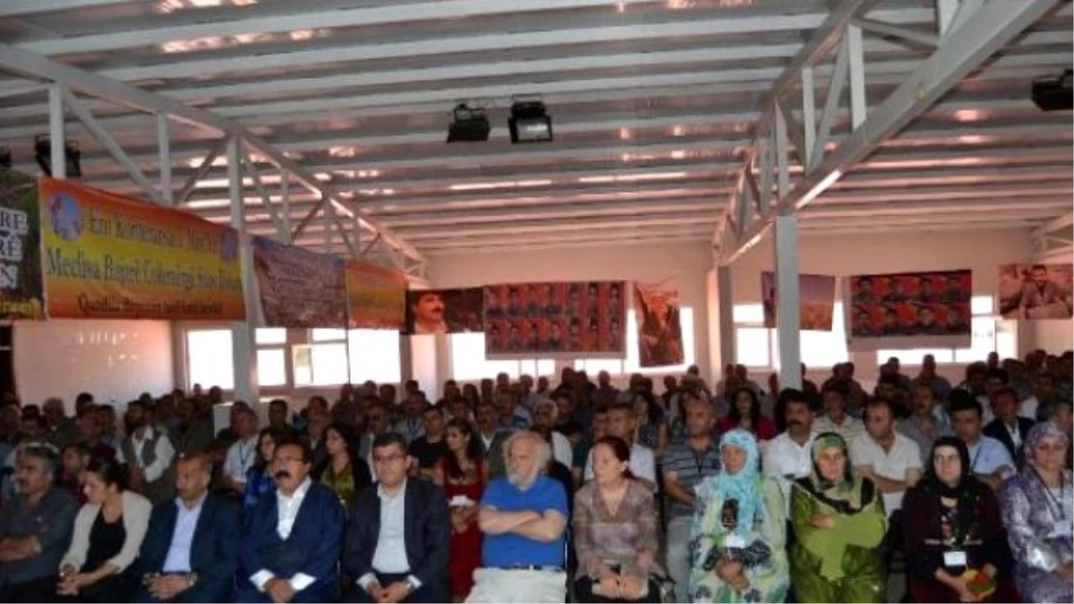 Hakkari\'de Demokratik Özerklik Konferansı