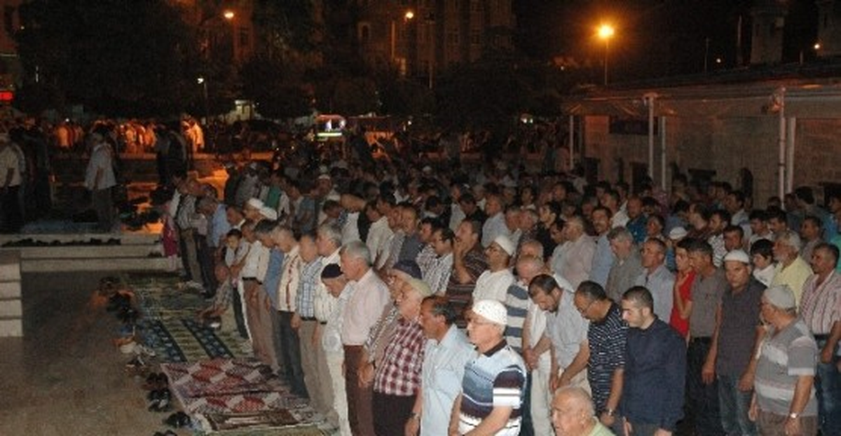 İsrail\'in Gazze Saldırılarının Protesto Edilmesi