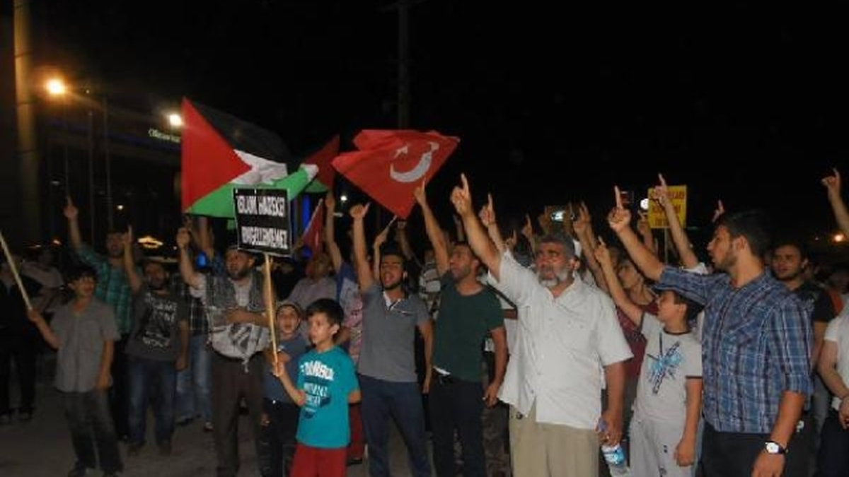 İsrail\'in Gazze Saldırılarının Protesto Edilmesi