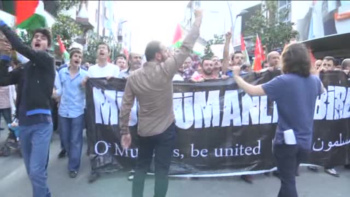 İsrail\'in Gazze\'ye saldırılarının protesto edilmesi -
