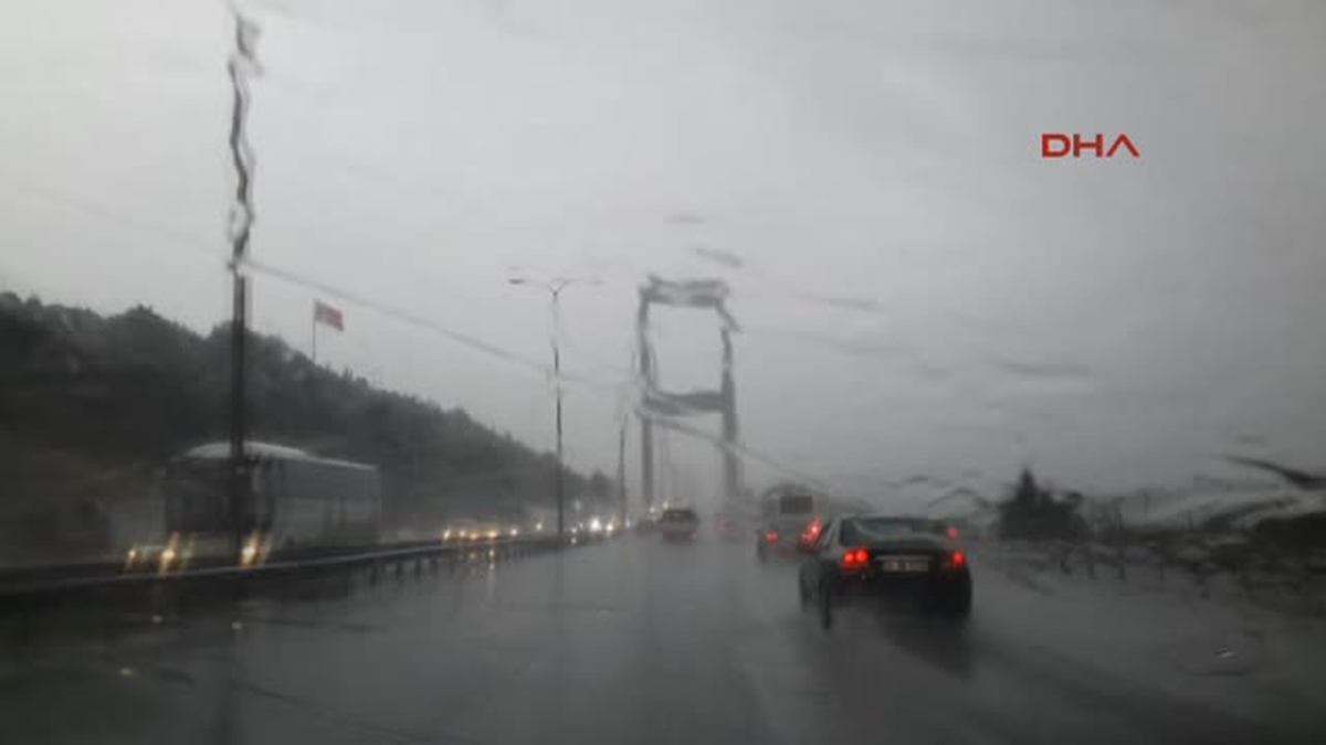 İstanbul\'da Sağanak Yağmur