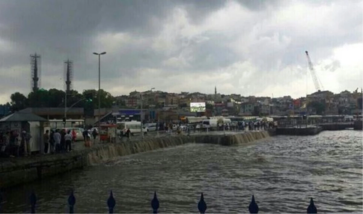 İstanbul\'da Şiddetli Yağmur
