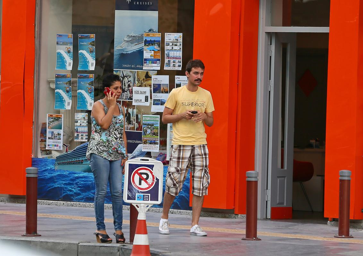 İzmir\'de 3,7 Büyüklüğünde Deprem