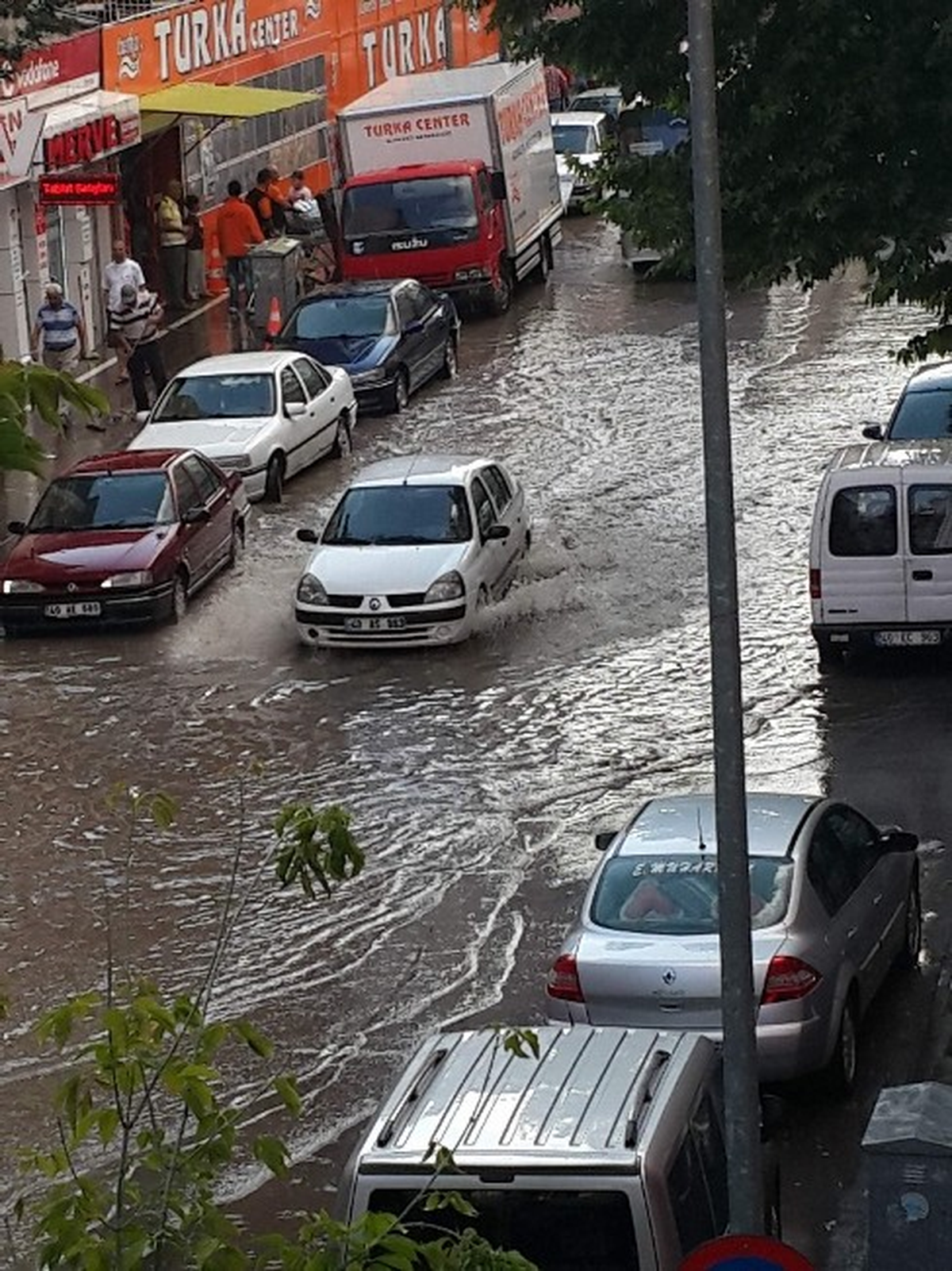 Kırşehir\'de Şiddetli Yağış