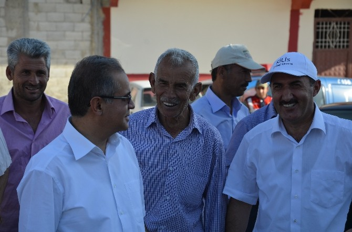Köy Yollarına Sıcak Asfalt