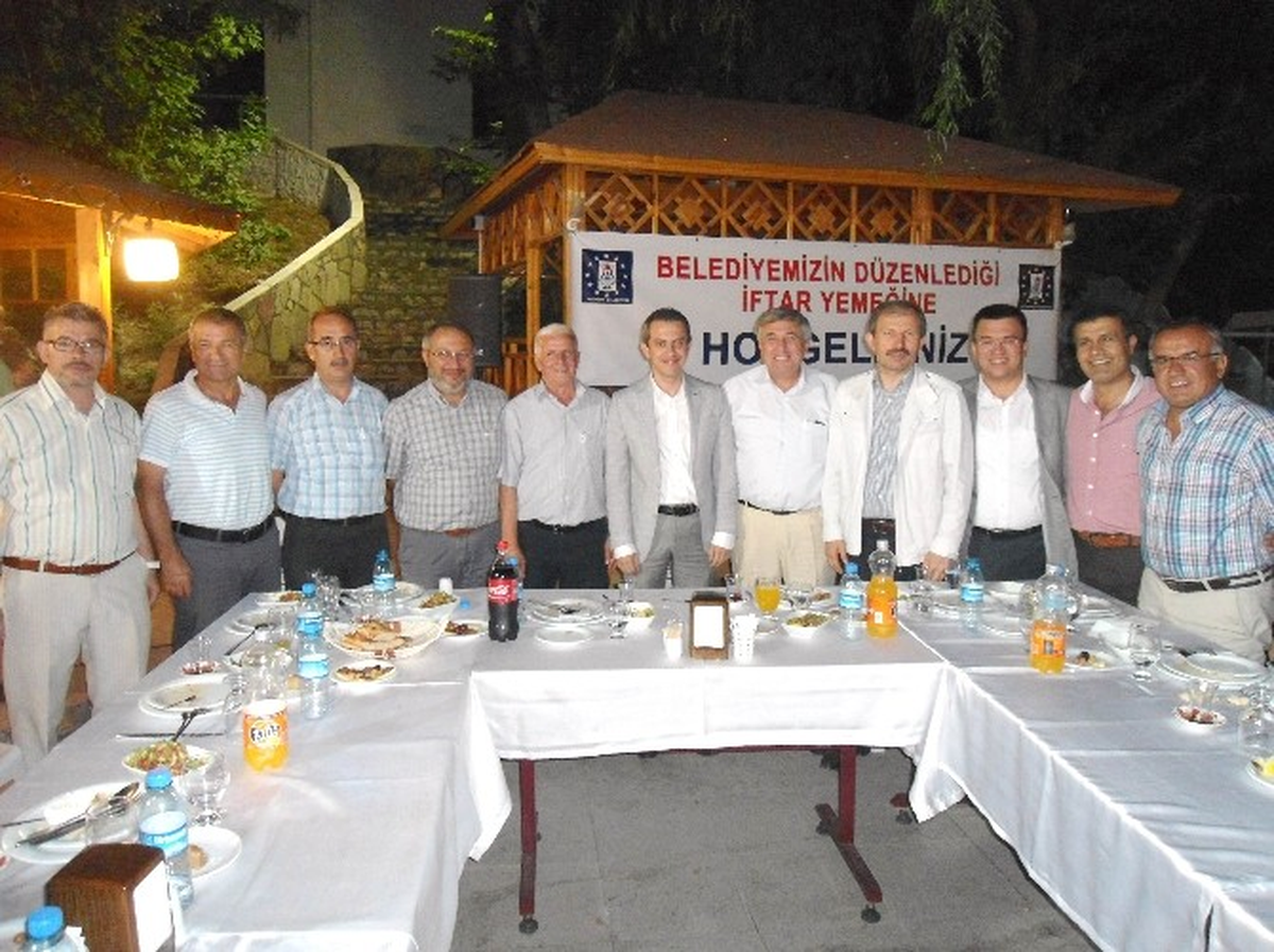 Kütahya Belediyesinden Spor Camiasına İftar