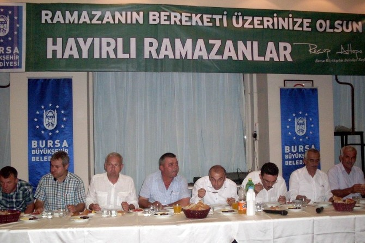Mustafakemalpaşa Muhtarları İftar Sofrasında Buluştu