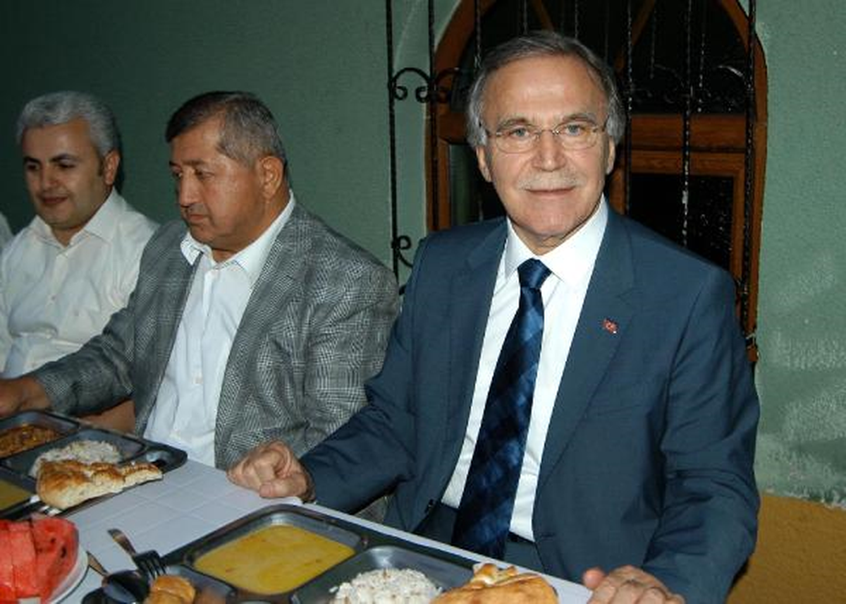 Şahin: Müslümanların Beraber Olması İslam Düşmanlarını Rahatsız Ediyor