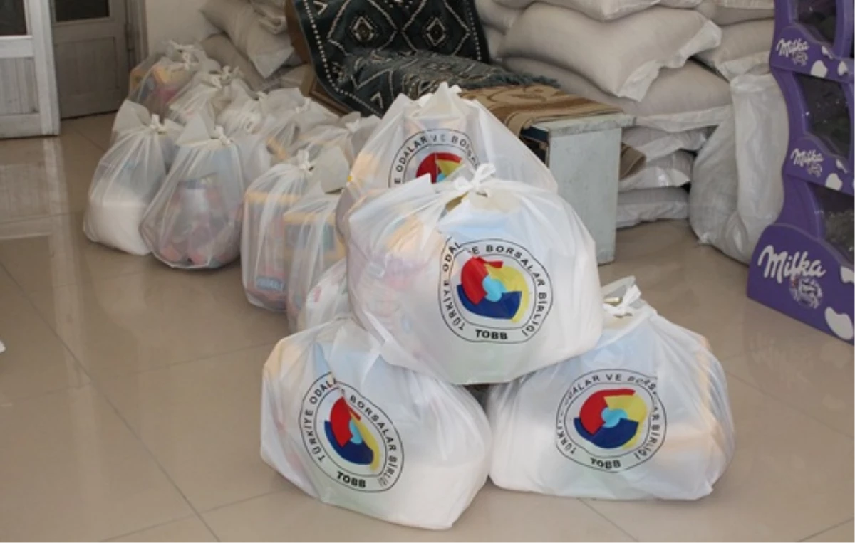 STSO\'dan Bin Aileye Ramazanda Gıda Yardımı