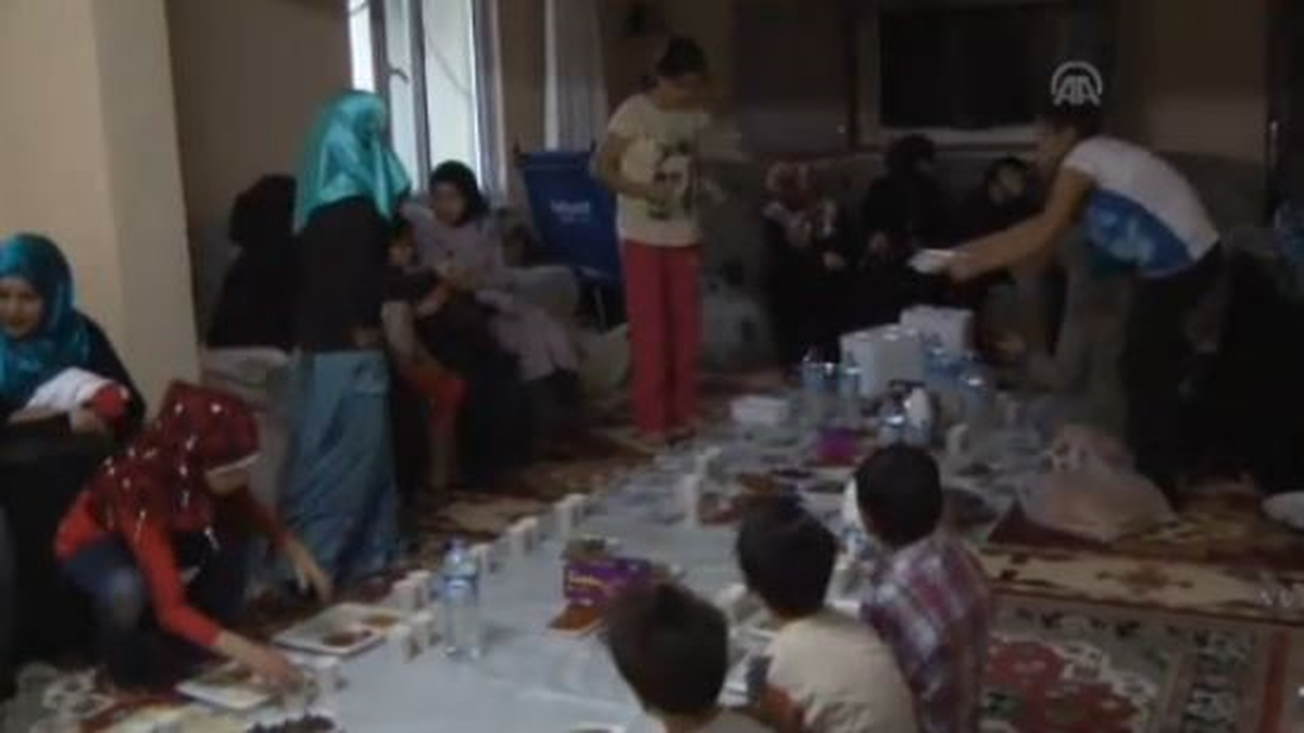 Vatandaşlar Suriyelilere Evlerini Açıyor