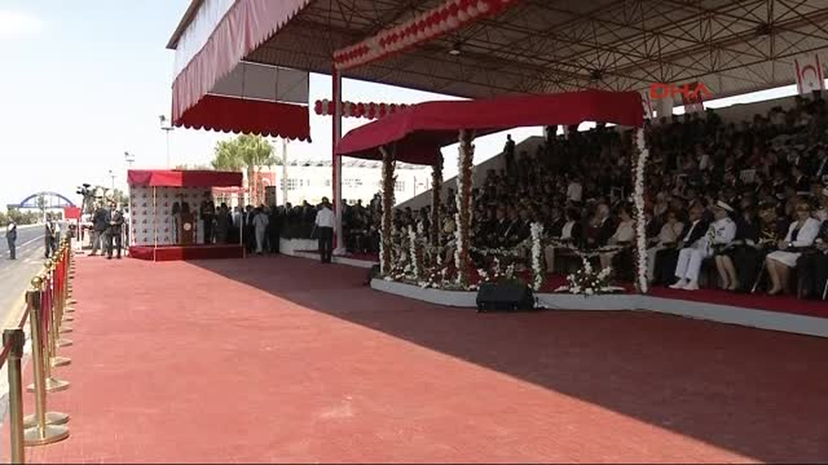 2gül, KKTC\'deki 20 Temmuz Barış ve Özgürlük Bayramı Törenlerinde Konuştu