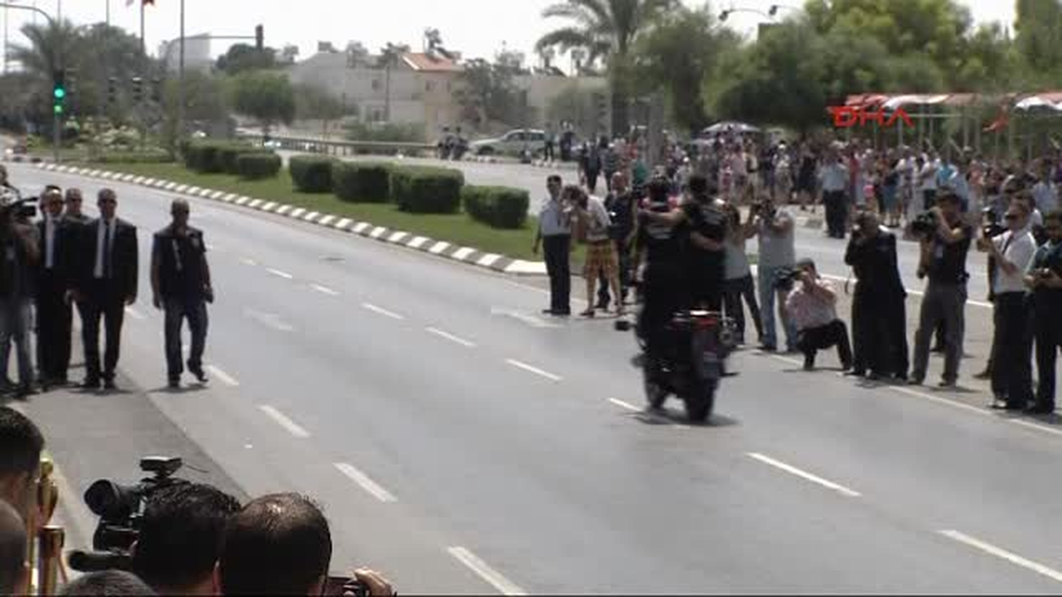 4gül, KKTC\'deki 20 Temmuz Barış ve Özgürlük Bayramı Törenlerinde Konuştu