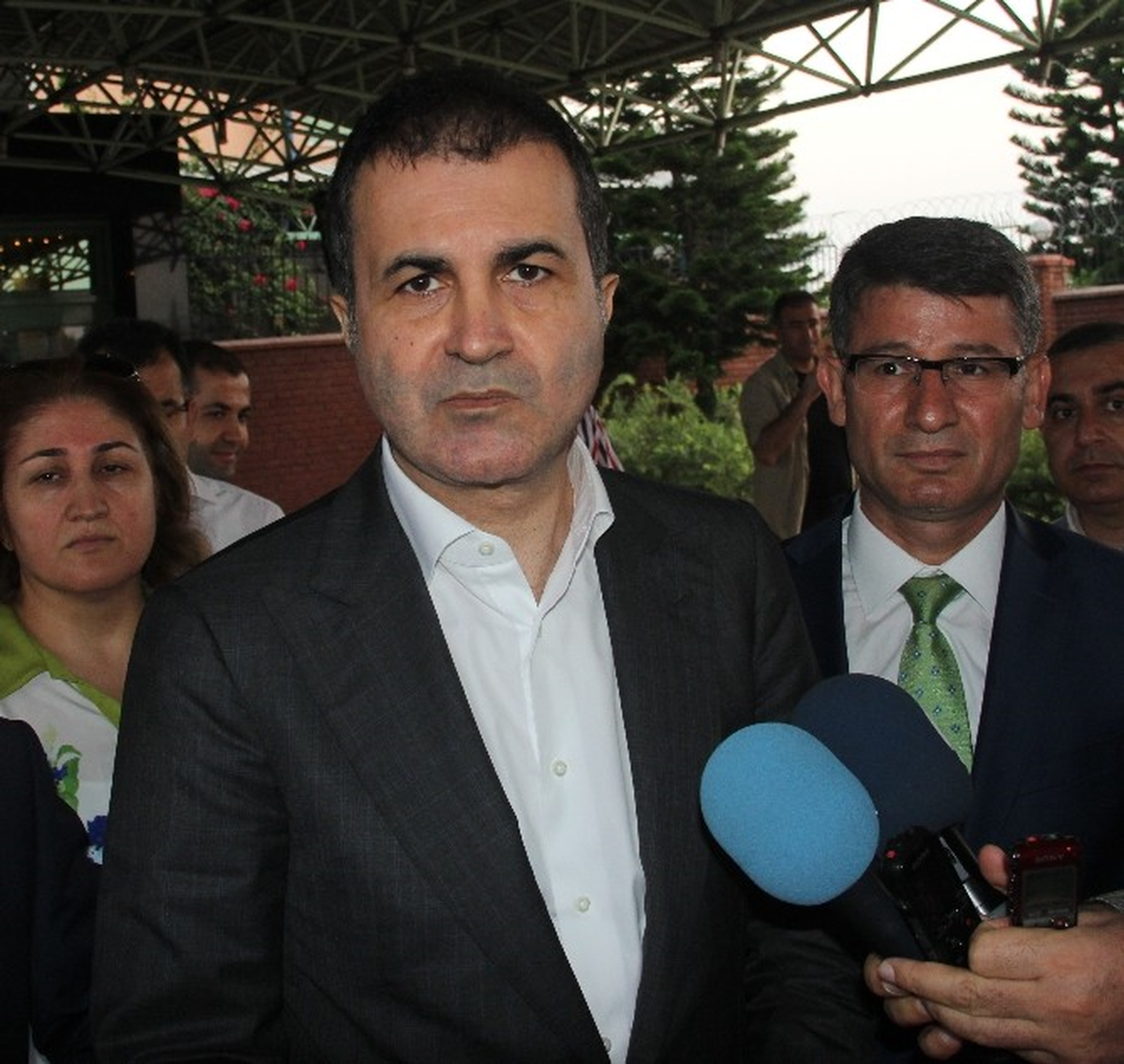 Bakan Çelik: "Dünya İsrail\'i Şikayet Etmeli"