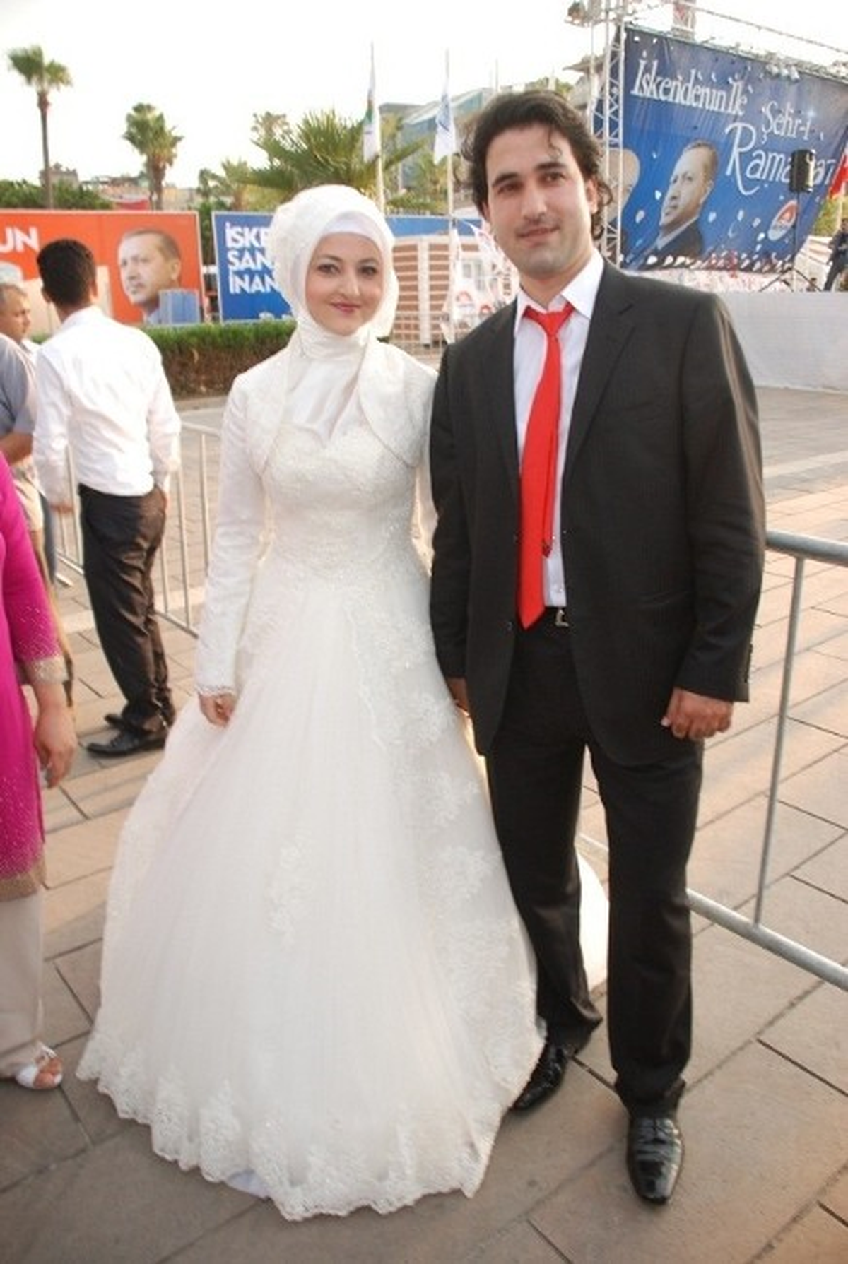 Başbakan Erdoğan\'a Gelin ve Damat Sürprizi