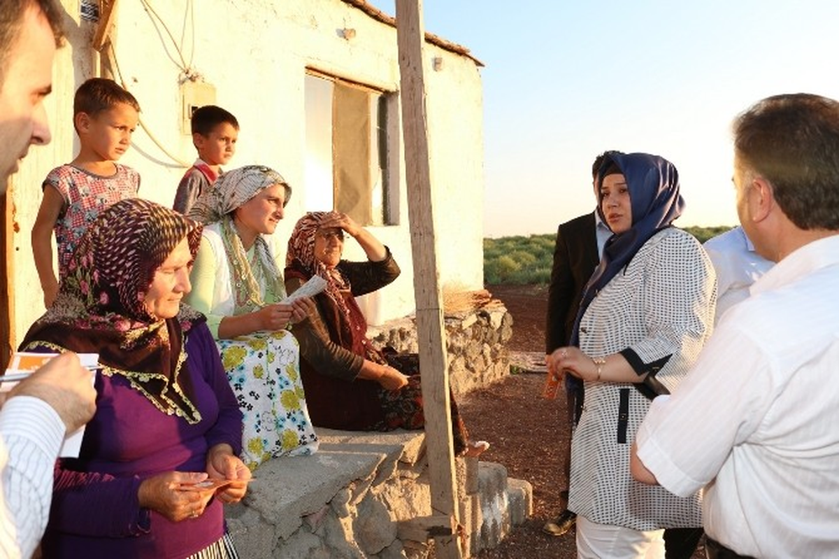 Başkan Yazgı, Vatandaşları Evinde Ziyaret Ediyor
