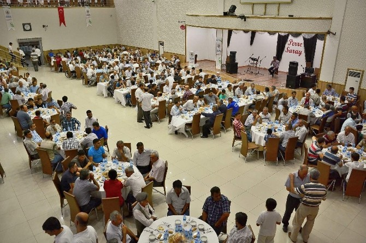 Belediye Personeli İftar Yemeğinde Buluştu