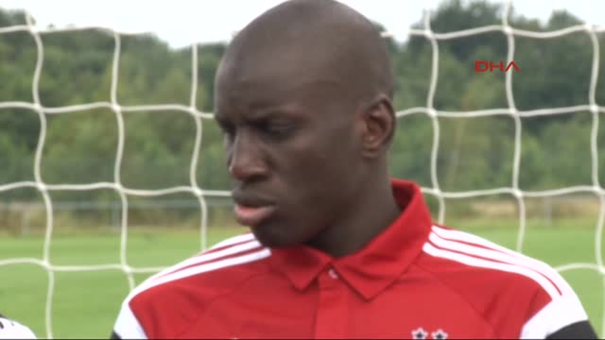 Beşiktaş\'ın Yeni Transferi Demba Ba: "Taraftarlarımız Açık Ara Türkiye\'nin En İyi Taraftarı"