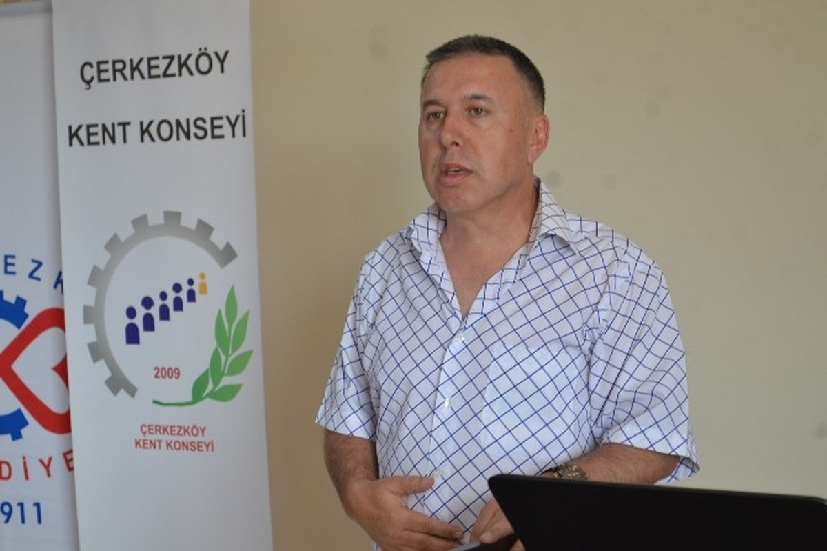 Çerkezköy Kent Konseyi İlk Projesini Belediye Başkanı Akay\'a Sundu