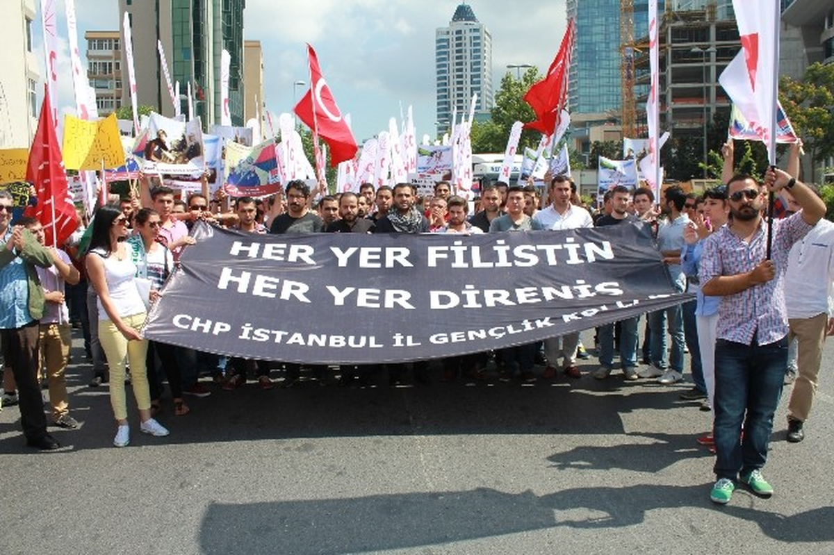 CHP İstanbul Gençlik Kolları\'ndan İsrail Protestosu