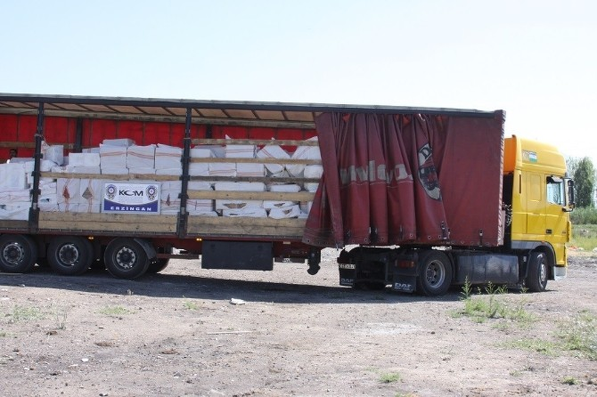 Erzincan\'da Kaçak Sigara Operasyonu