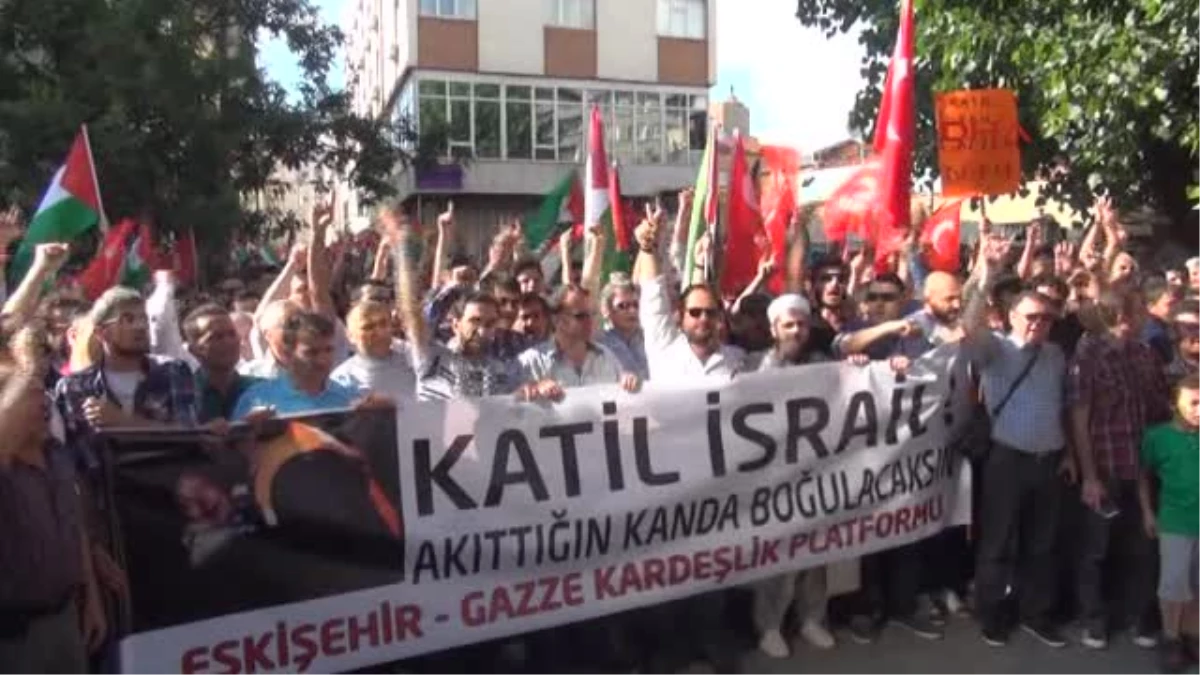 Eskişehir\'de 5 Bin Kişi İsrail\'i Protesto Yürüyüşüne Katıldı
