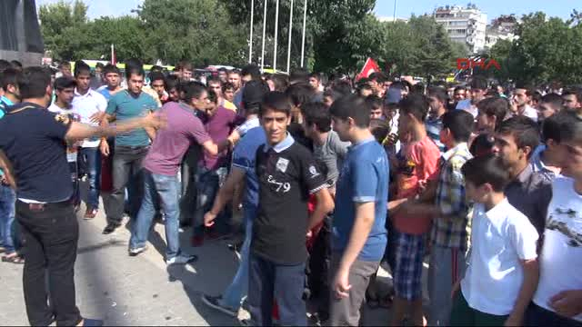 Gaziantep\'te \'Suriyelileri İstemiyoruz\' Protestosuna 20 Gözaltı
