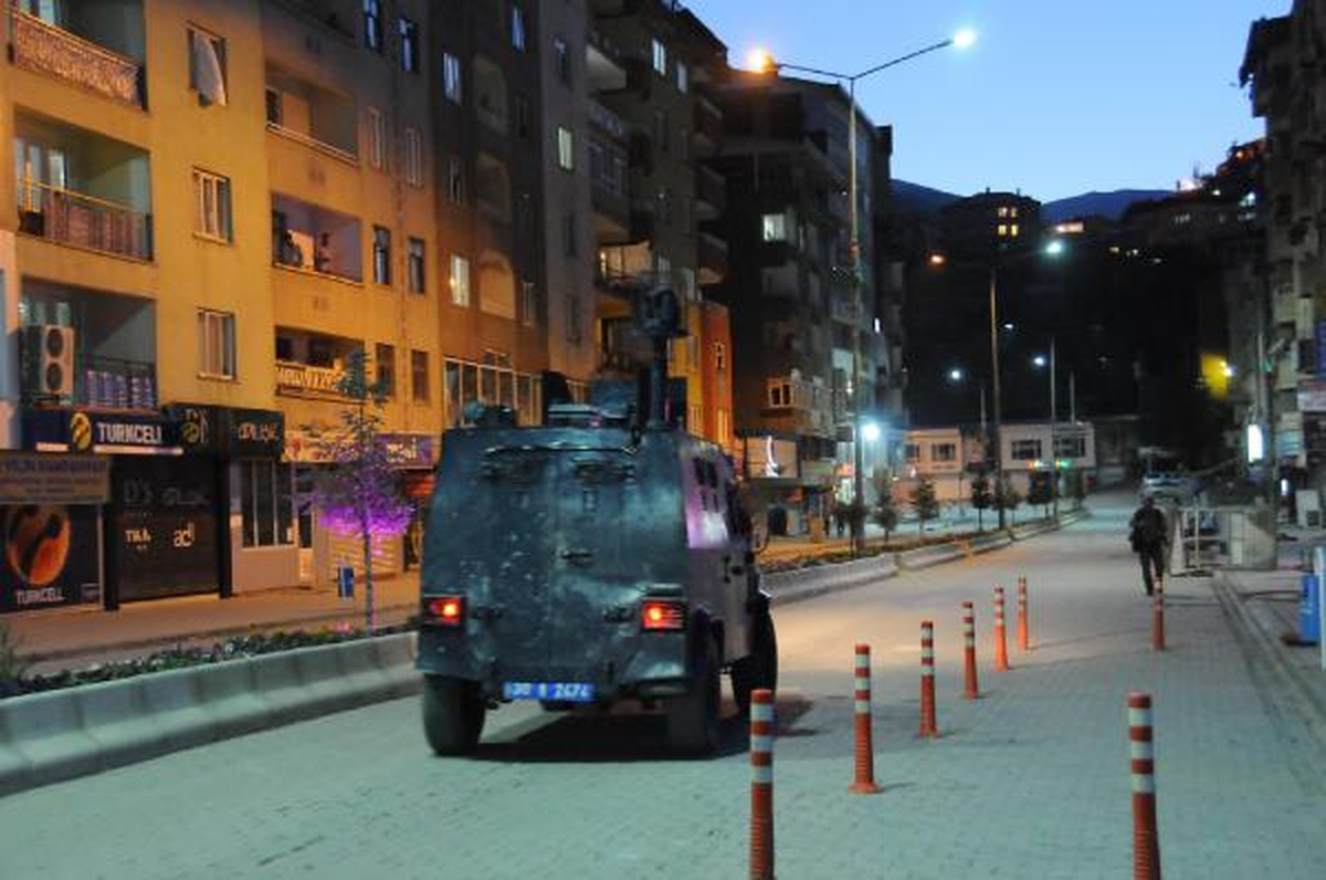 Hakkari\'de Sokağa Çıkma Yasağı İlan Edild İ(2)