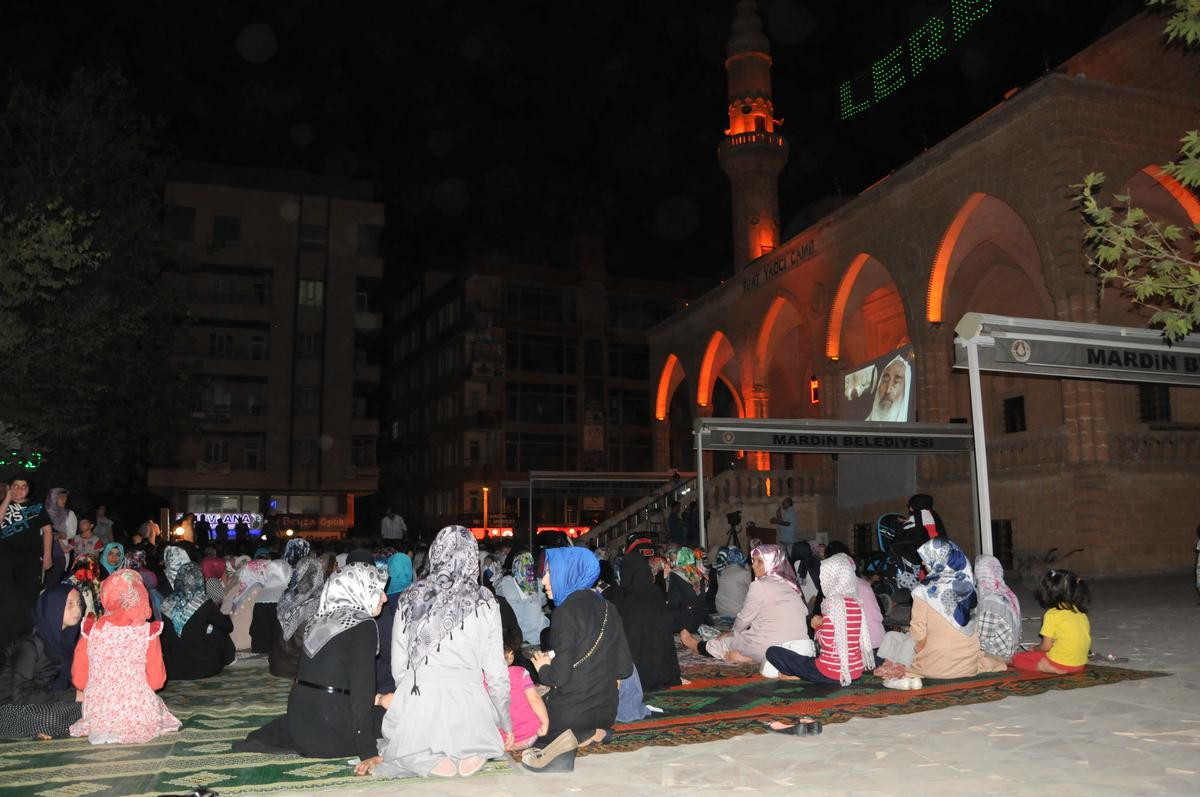 İsrail\'in Gazze Saldırılarının Protesto Edilmesi