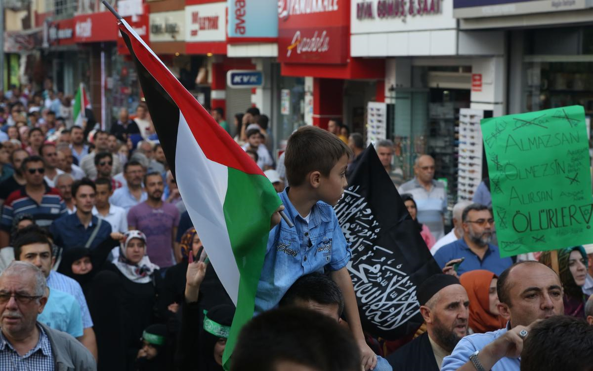 İsrail\'in Gazze Saldırılarının Protesto Edilmesi