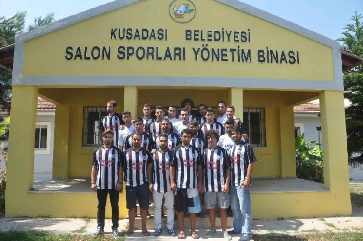 Kuşadası Gençlikspor\'da Hedef 3. Lig