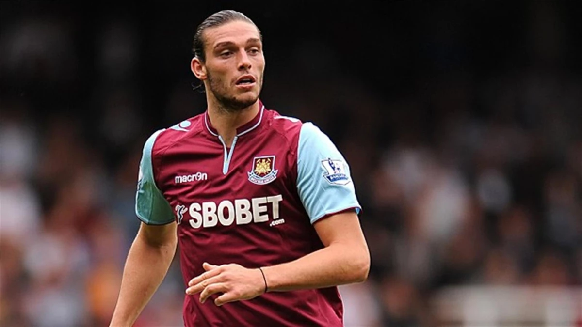 Newcastle United, Andy Carroll\'ı Tranfer Etmek İstiyor