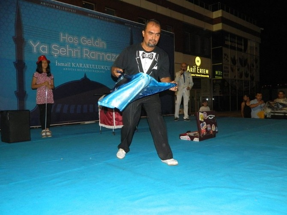 Sihirbaz İsmail Solmaz Ramazan\'a Renk Kattı