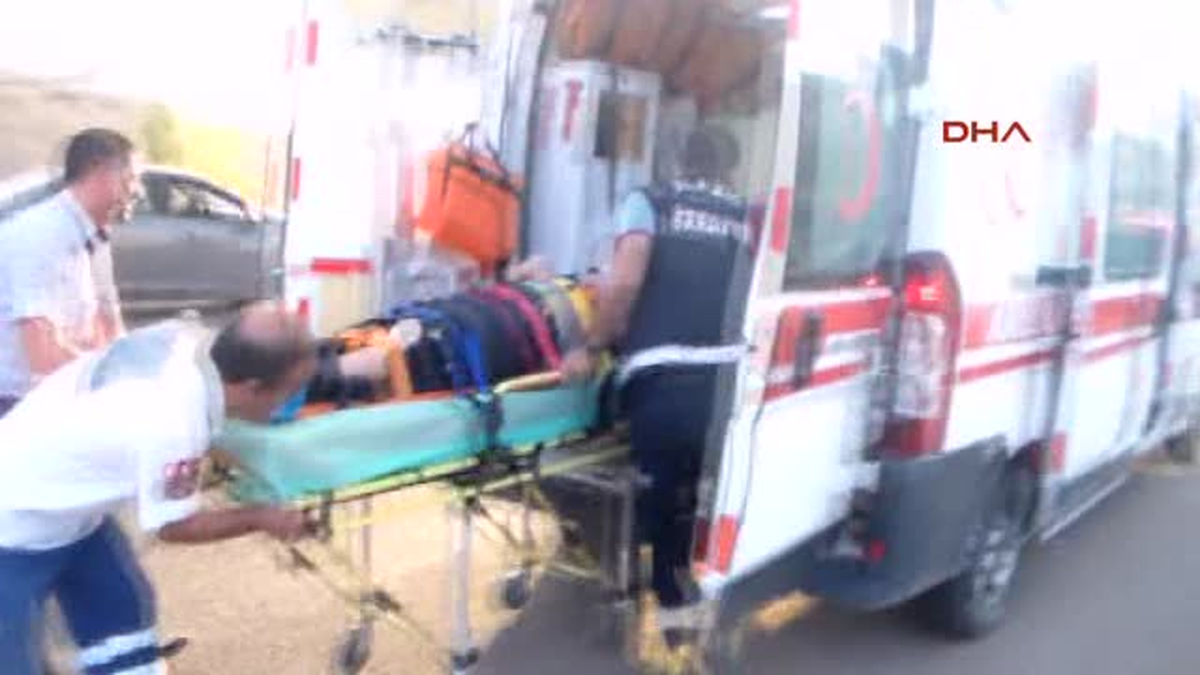 Takla Atan Otomobilde Aynı Aileden 7 Kişi Yaralandı