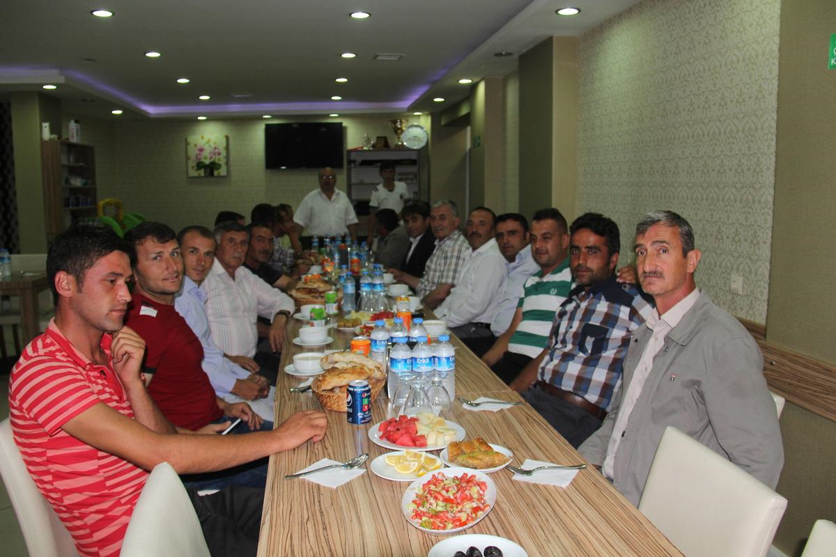 Tosya\'da Muhtarlar İftarda Bir Araya Geldi