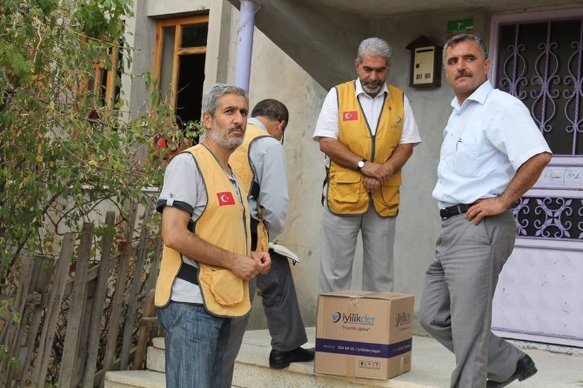 600 Aileye Ramazan Kumanyası Dağıtıldı