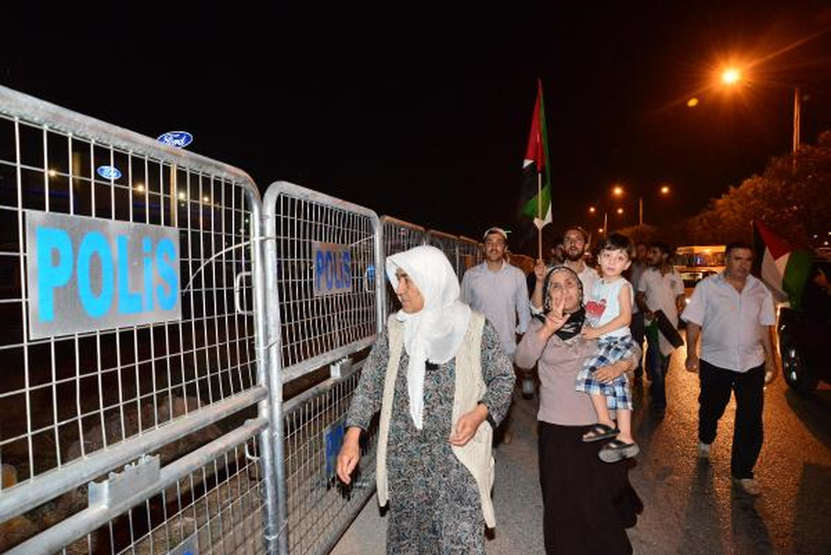 Adana\'da İsrail Protestosu