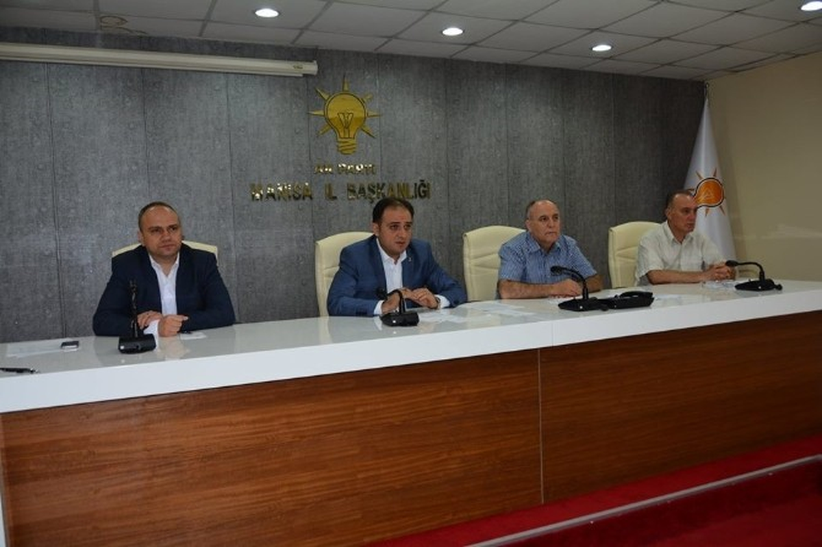 AK Parti Manisa İl Başkanı İlçe Başkanlarına Seslendi"