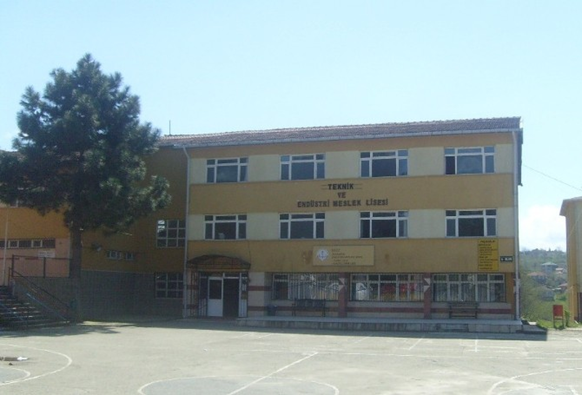Akçakoca EML\'den Proje Başarısı