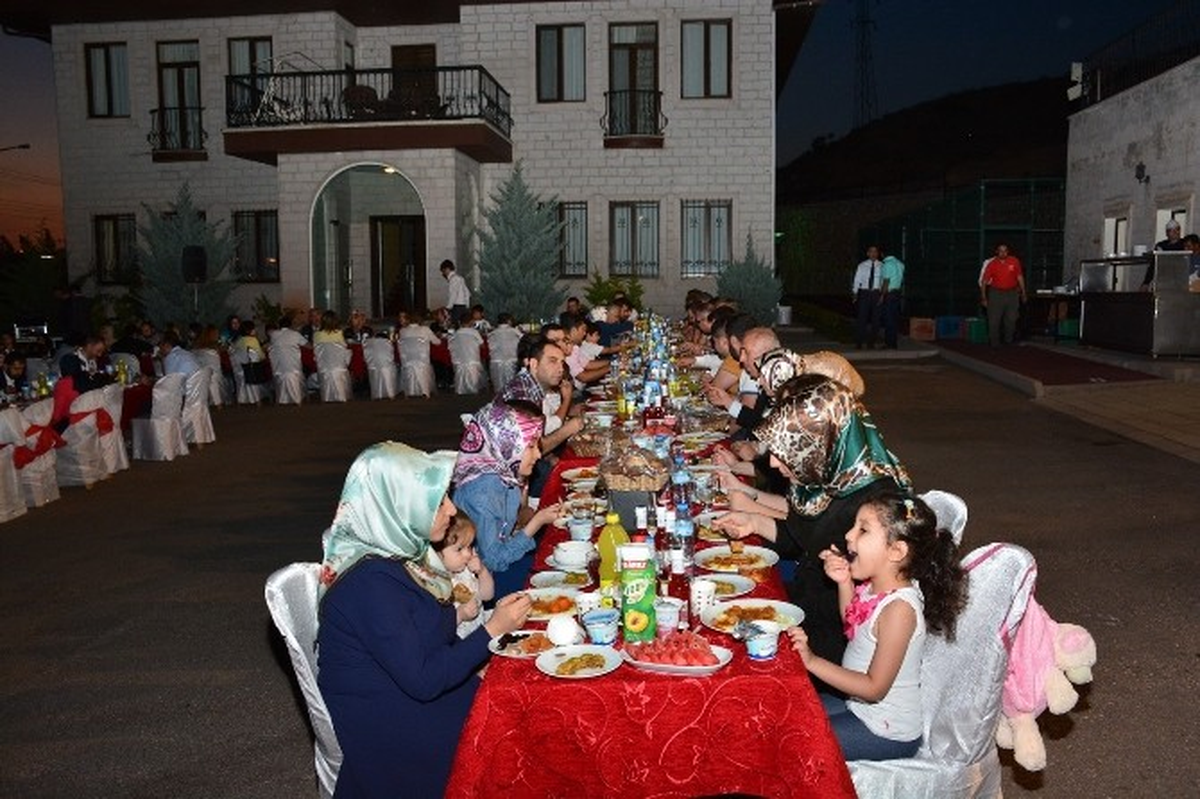 Aksaray\'da Belediye Konağı Halka Açık