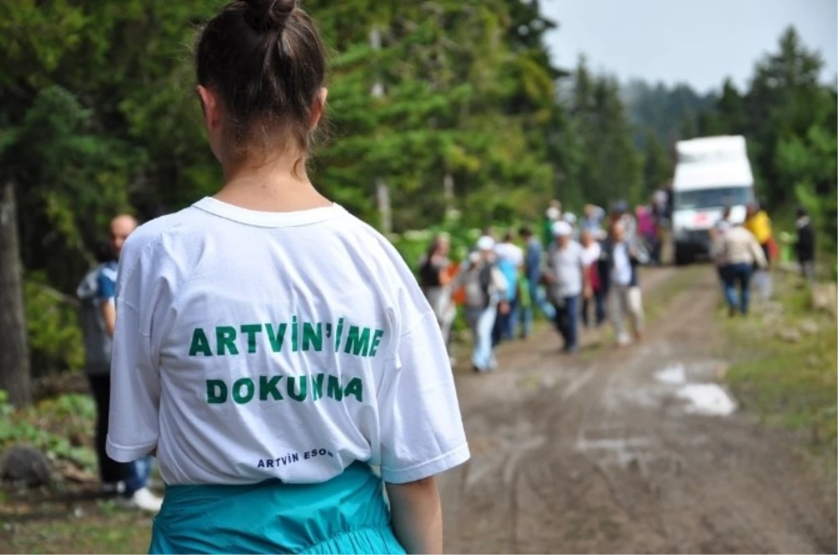 Artvin Cerattepe\'de "Madene Hayır" Sloganları Eşliğinde Bilirkişi İncelemesi Yapıldı