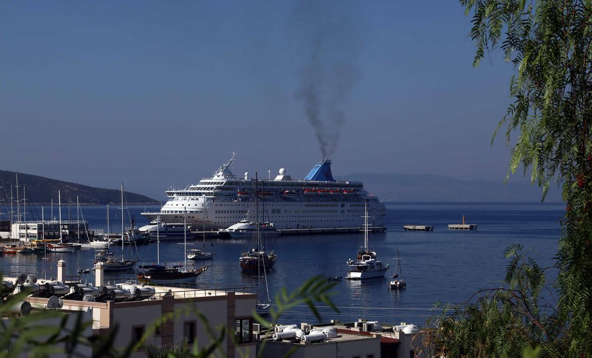 Bodrum\'a, 2 Kuruvaziyer ile Bin 777 Yolcu Geldi