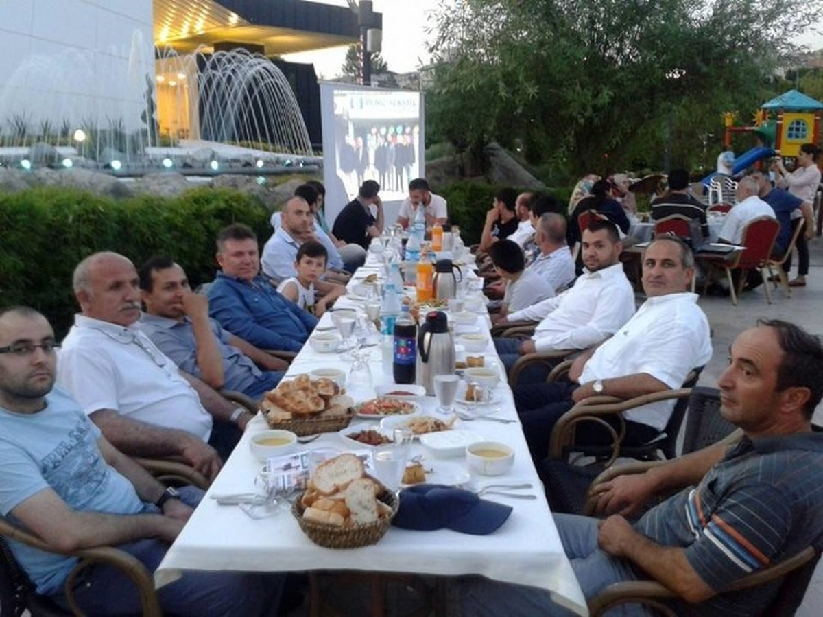 İstanbul\'daki Kulplular İftar Programında Bir Araya Geldi