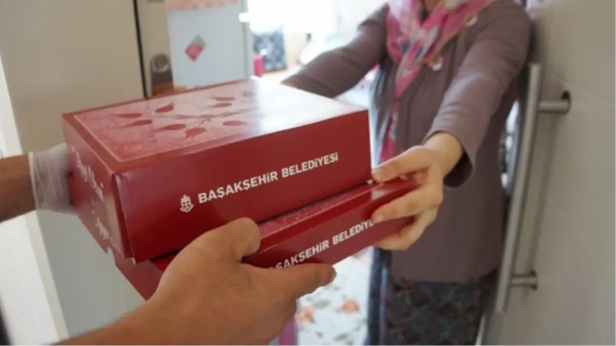 Başakşehir Belediyesi Ramazan Bereketini Vatandaşlarla Paylaşıyor