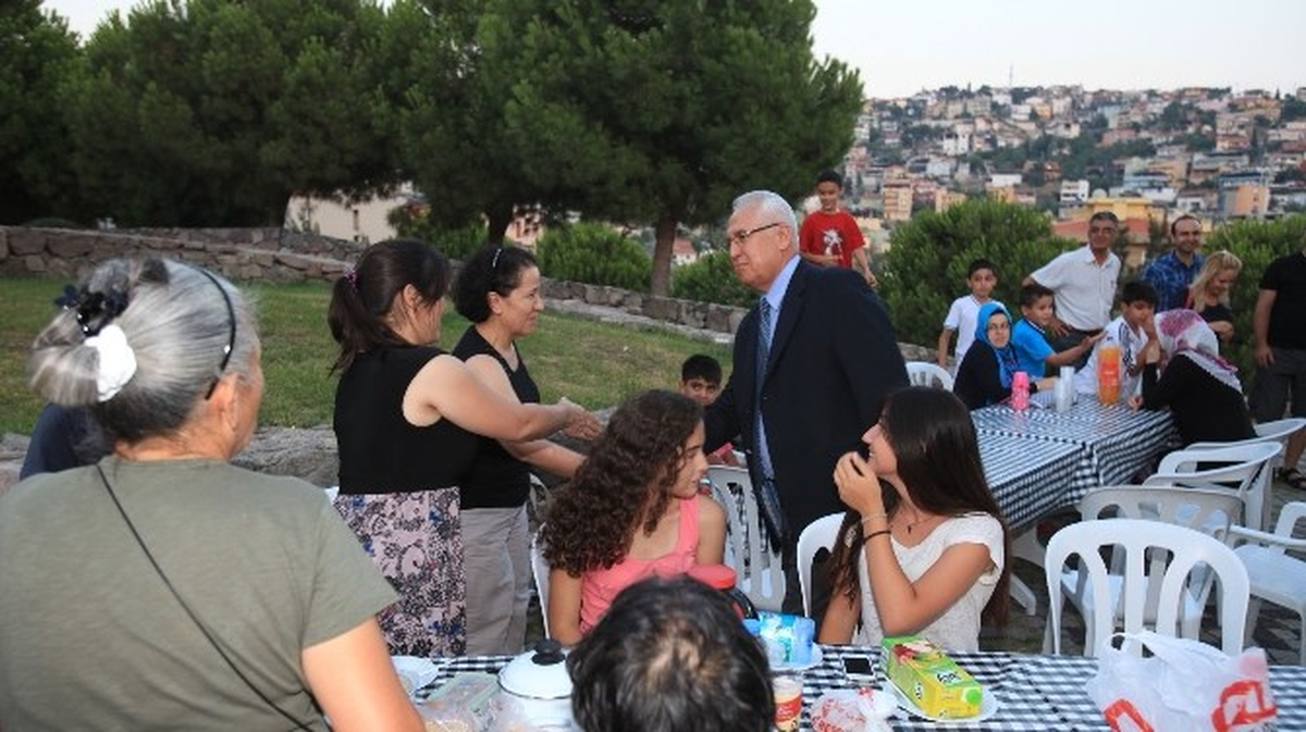 Başkan Selvitopu\'ndan Gazze Mesajı!