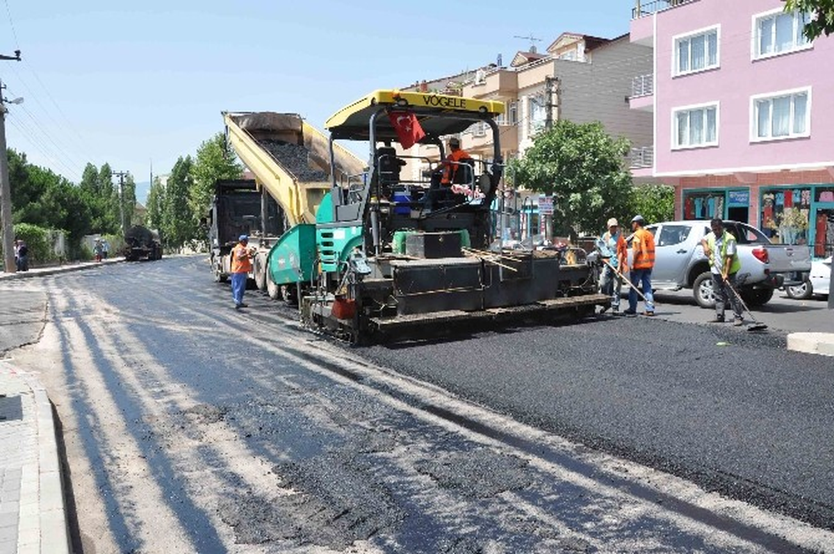 Derince Piri Reis Caddesi Asfaltlandı