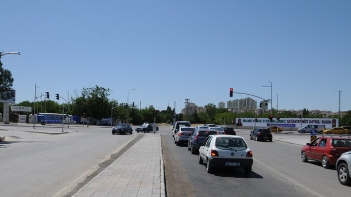 Dinamik Kavşaklar" Trafiğe Nefes Aldırıyor