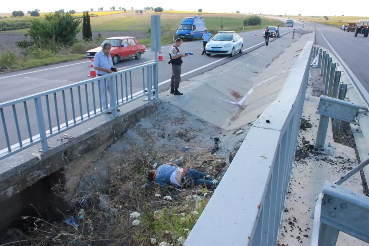 Edirne\'de Trafik Kazası: 1 Ölü